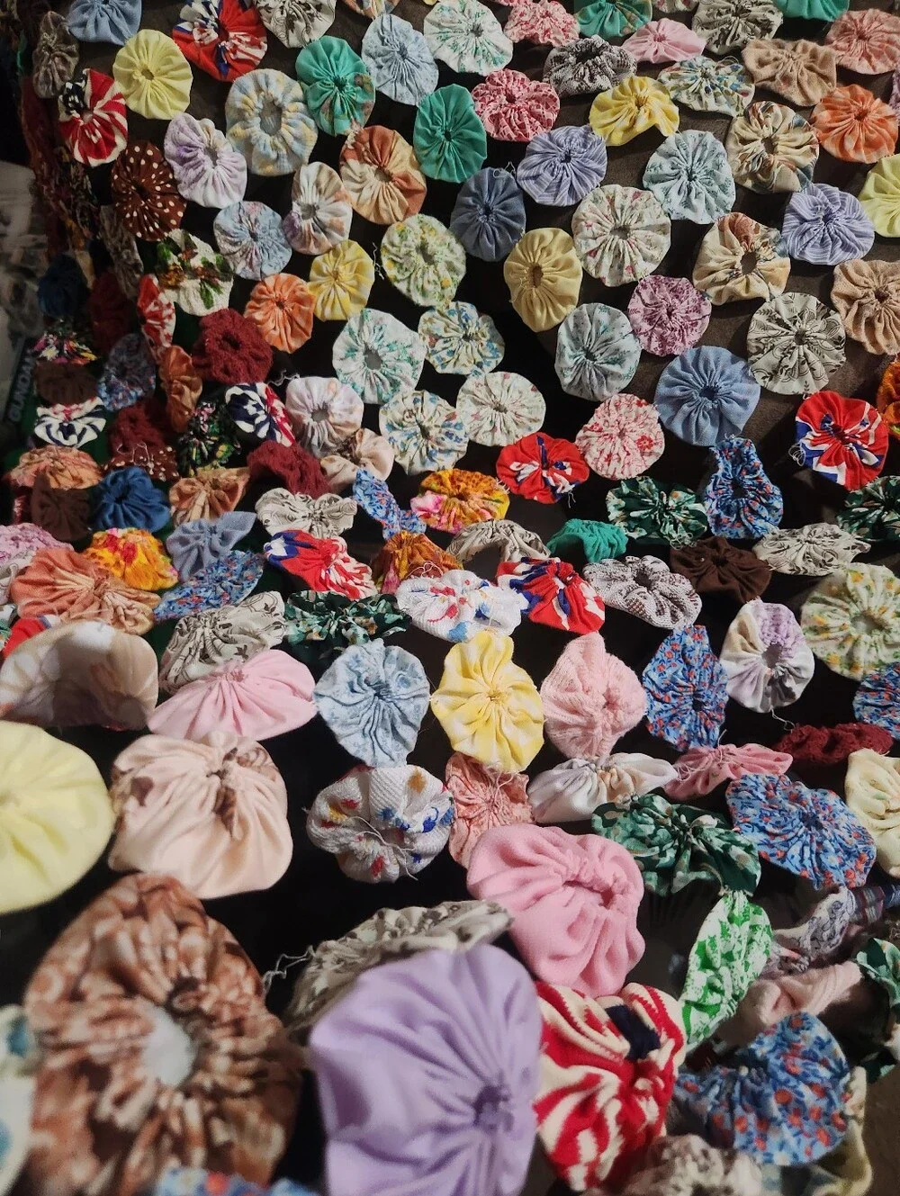 Vintage Handmade Yo Yo Quilt MultiColor Cotton Patchwork Pinwheel 120x70 PlsRead